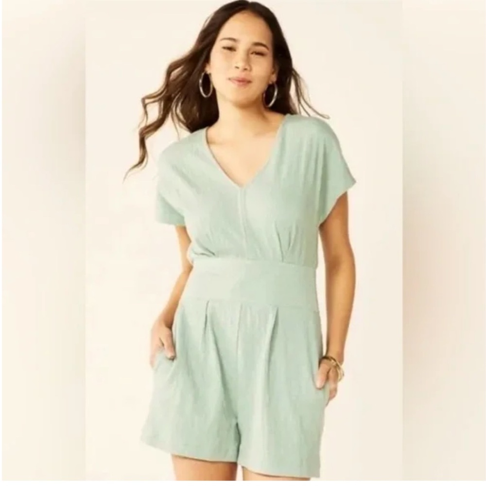 Nine West sage green v neck romper size M